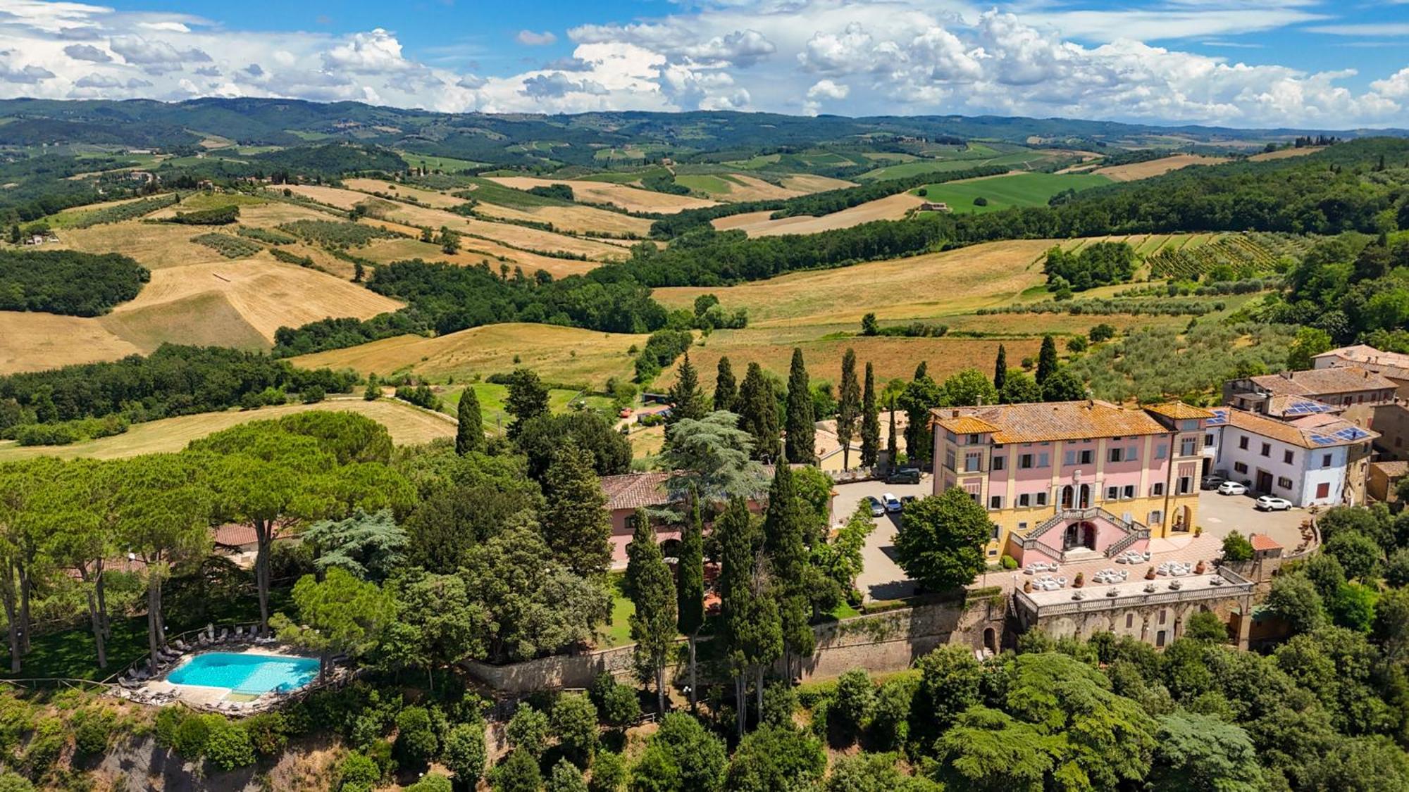 Villa Lecchi Hotel Wellness コッレ・ヴァル・デルザ エクステリア 写真