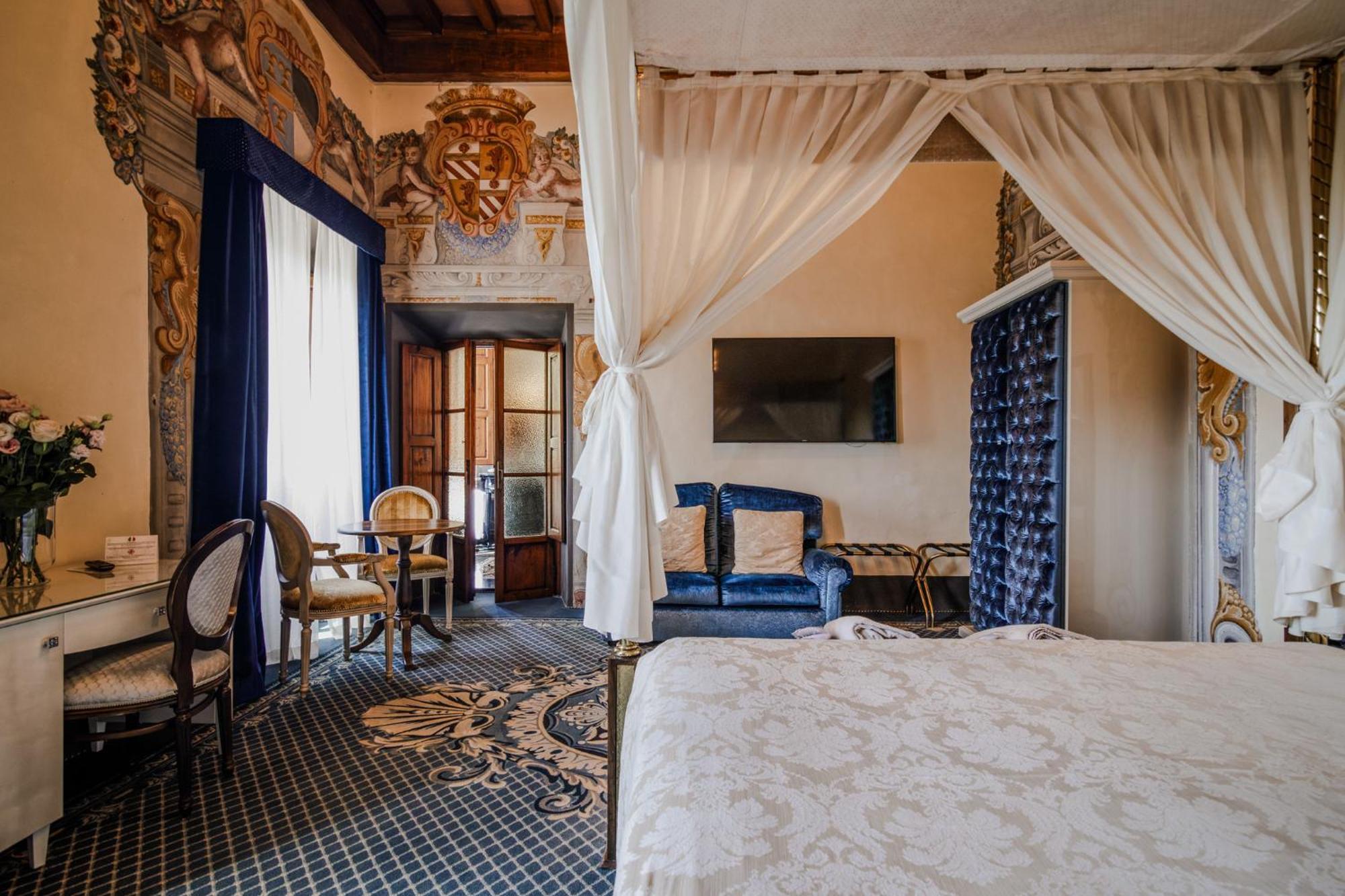 Villa Lecchi Hotel Wellness コッレ・ヴァル・デルザ エクステリア 写真