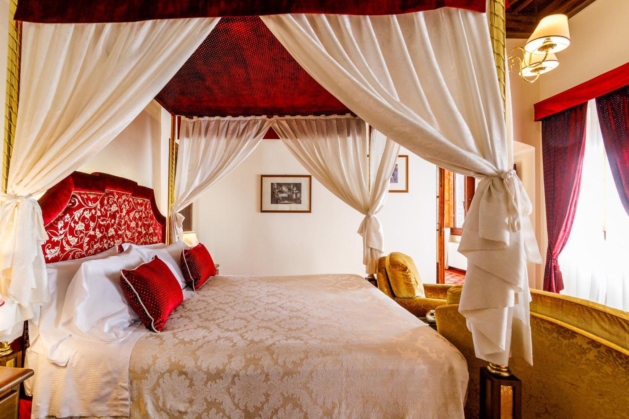 Villa Lecchi Hotel Wellness コッレ・ヴァル・デルザ エクステリア 写真
