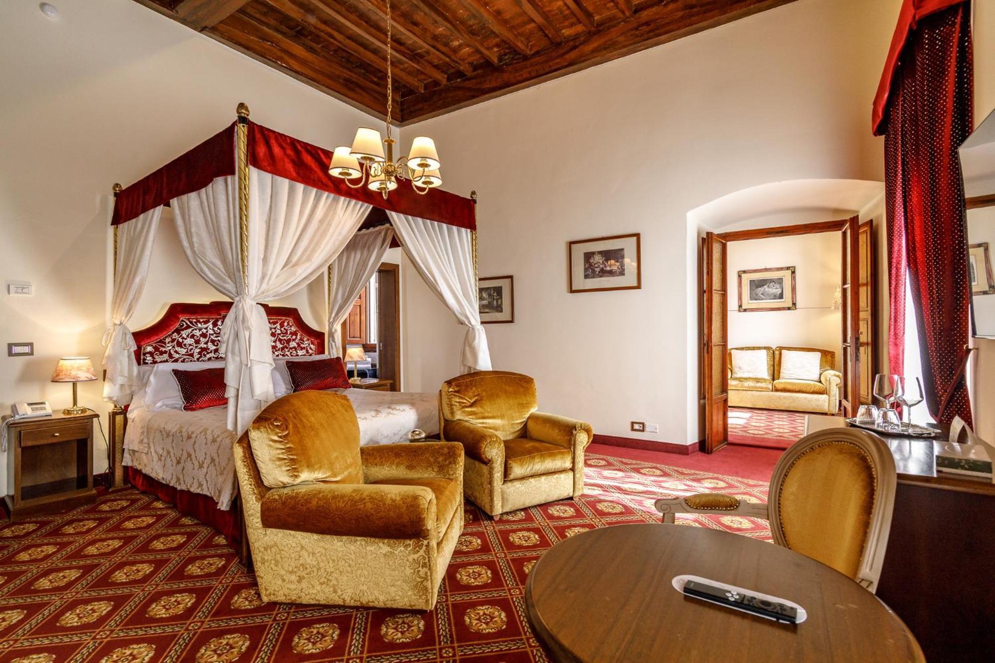 Villa Lecchi Hotel Wellness コッレ・ヴァル・デルザ エクステリア 写真