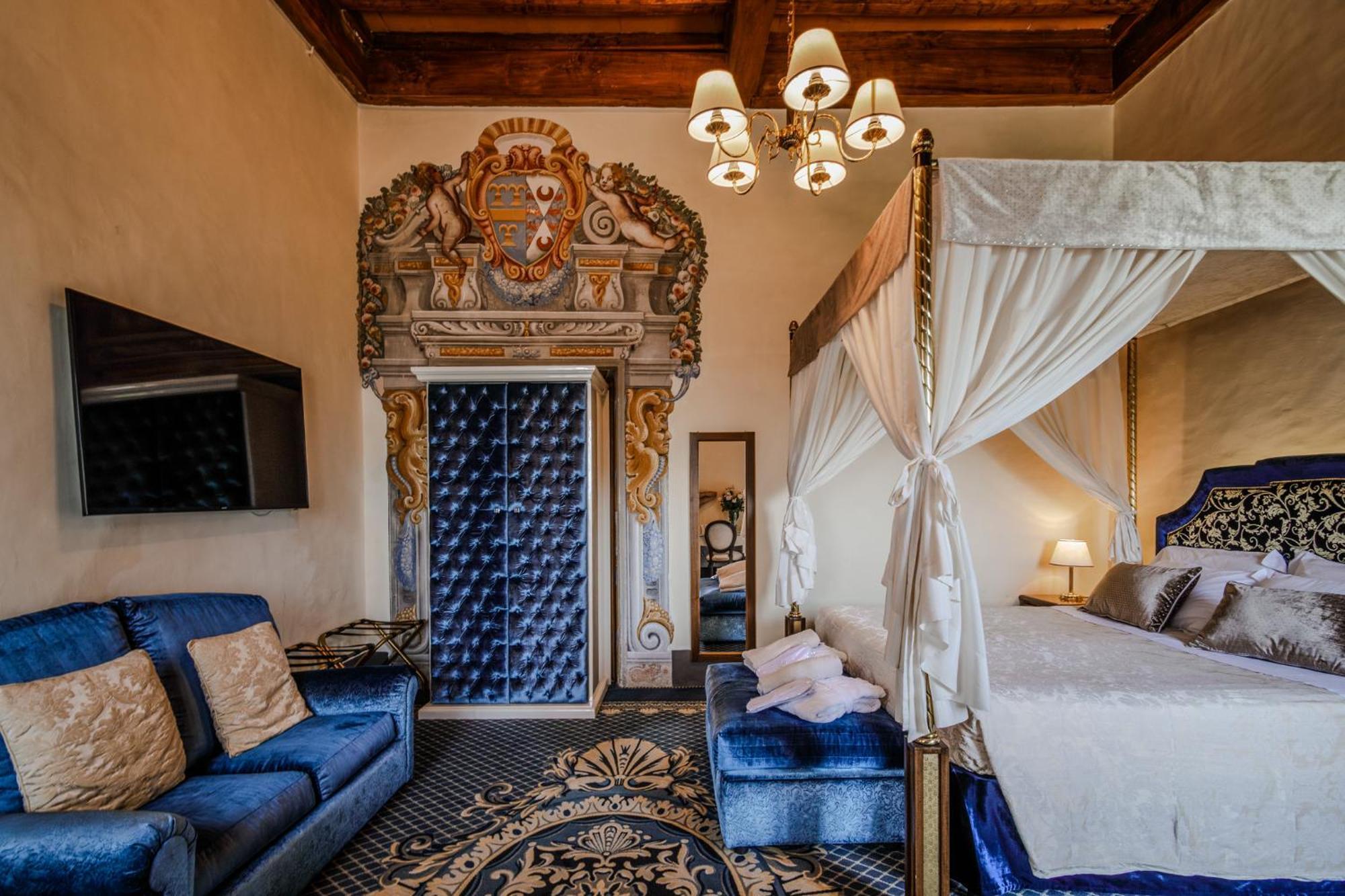 Villa Lecchi Hotel Wellness コッレ・ヴァル・デルザ エクステリア 写真